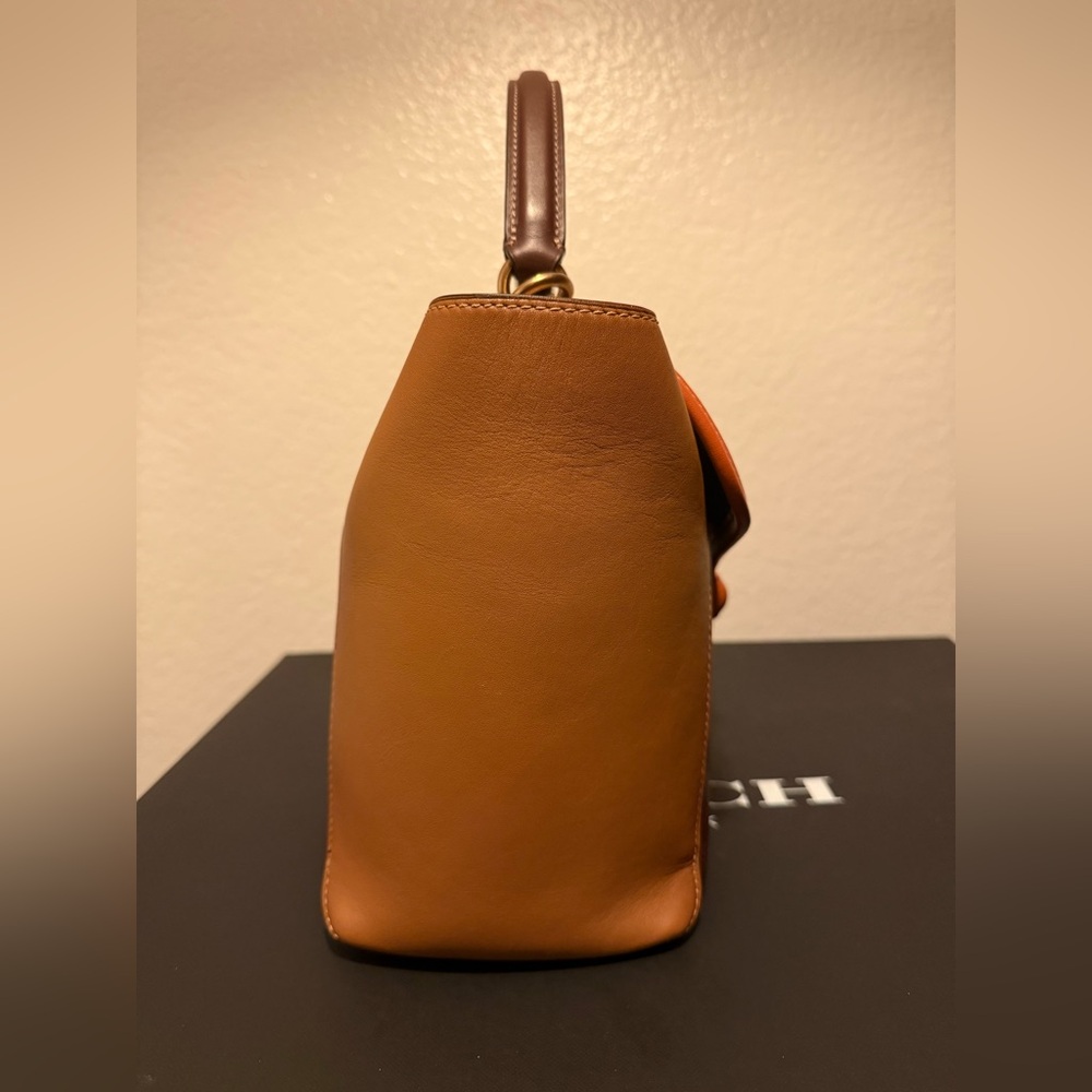 Coach Courier Carryall - Picture 4 of 12